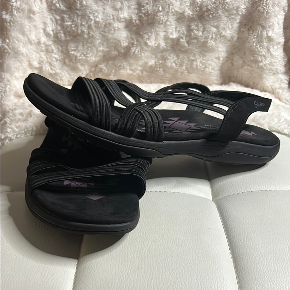 Skechers Black Sandals with Ruched Straps ZIZE 11 - Picture 12 of 13